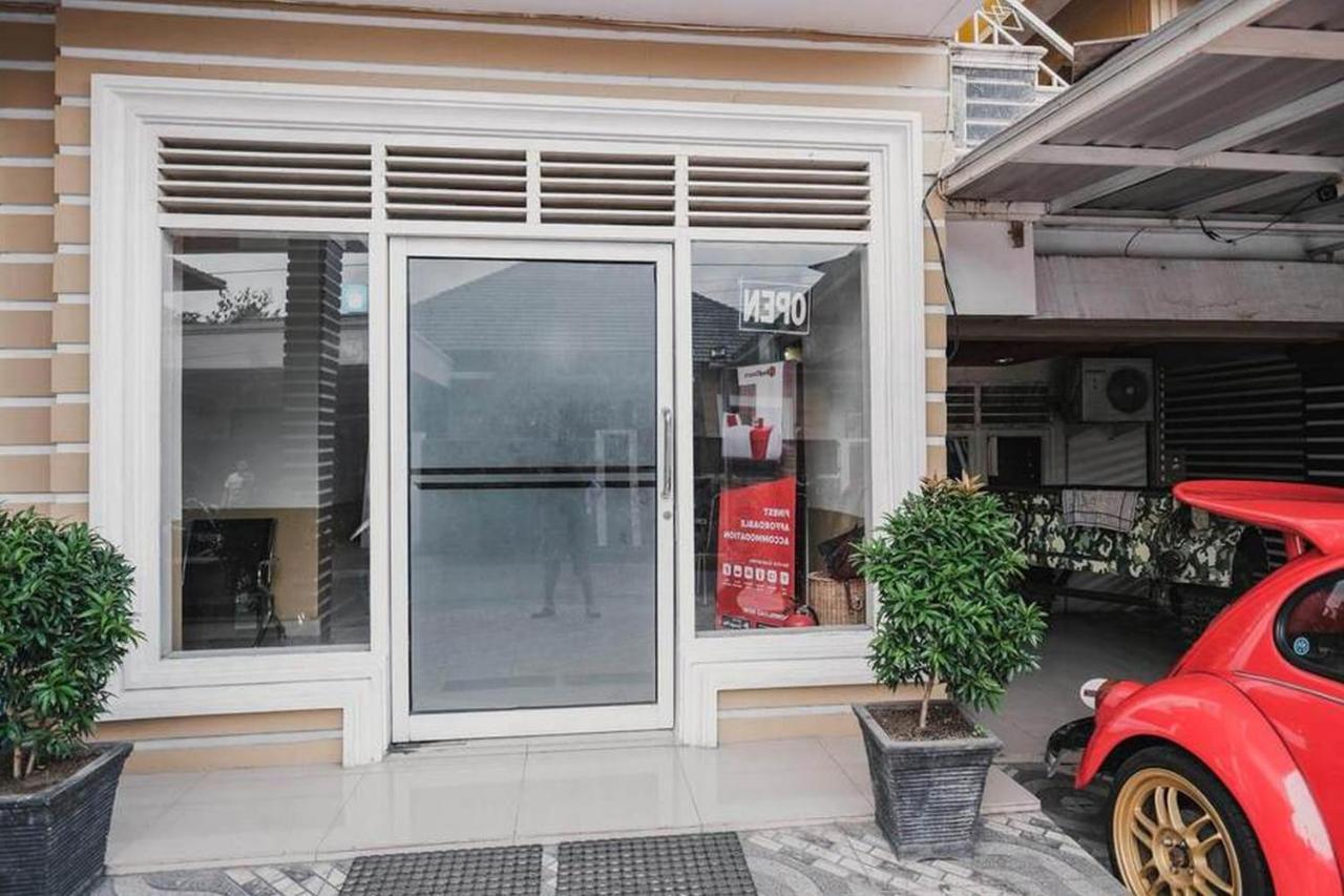 Reddoorz @ Jalan Stm Medan Hotel Ngoại thất bức ảnh