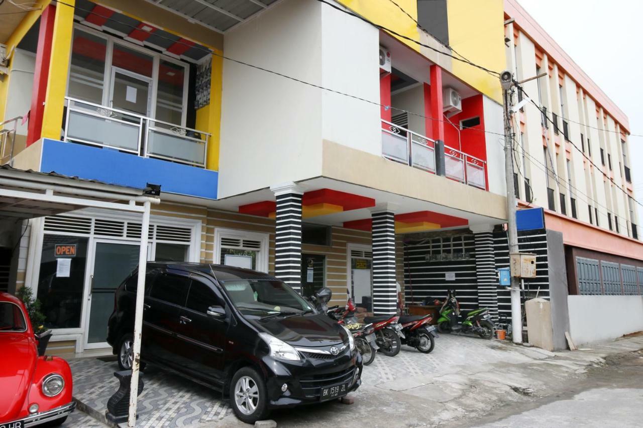 Reddoorz @ Jalan Stm Medan Hotel Ngoại thất bức ảnh